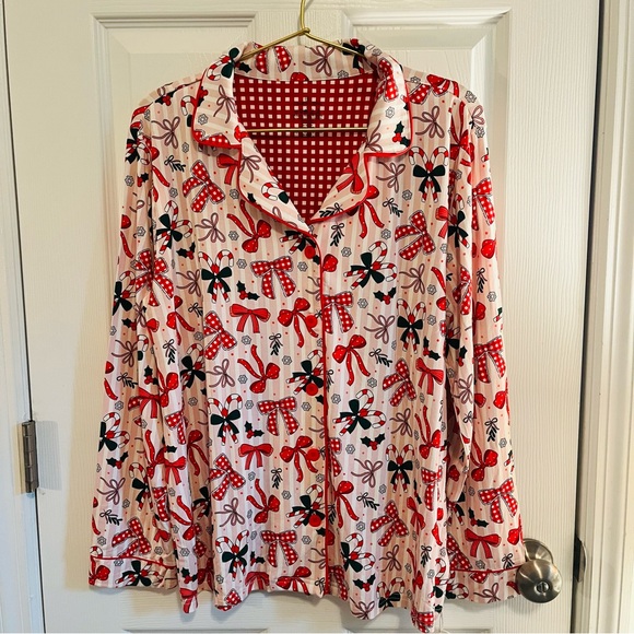 Caden Lane Red and White Bow Pajama Set NWT - Picture 2 of 12